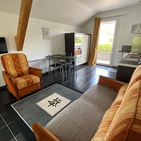 L Aixquis Chaleureux Et Moderne 2 Etoiles *