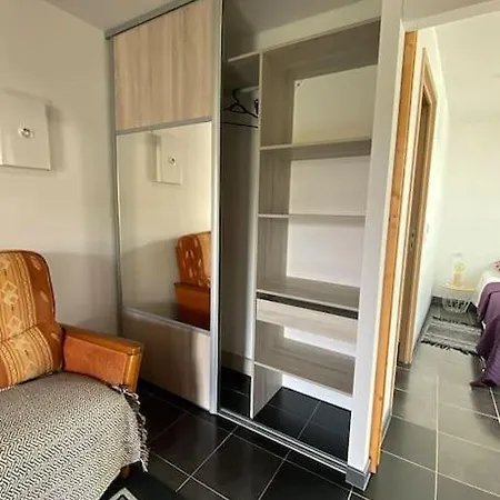 L Aixquis Chaleureux Et Moderne 2 Etoiles Διαμέρισμα