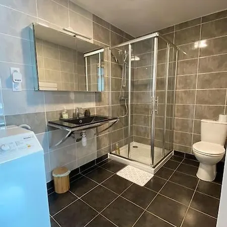 L Aixquis Chaleureux Et Moderne 2 Etoiles Apartamento
